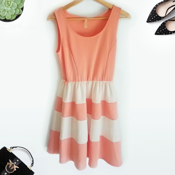 🌞🌞Juniors Corral and White Stripped Dress - Picture 1 of 3